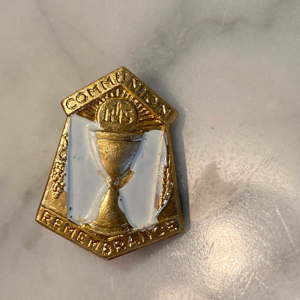 Vtg First Holy Communion Pin